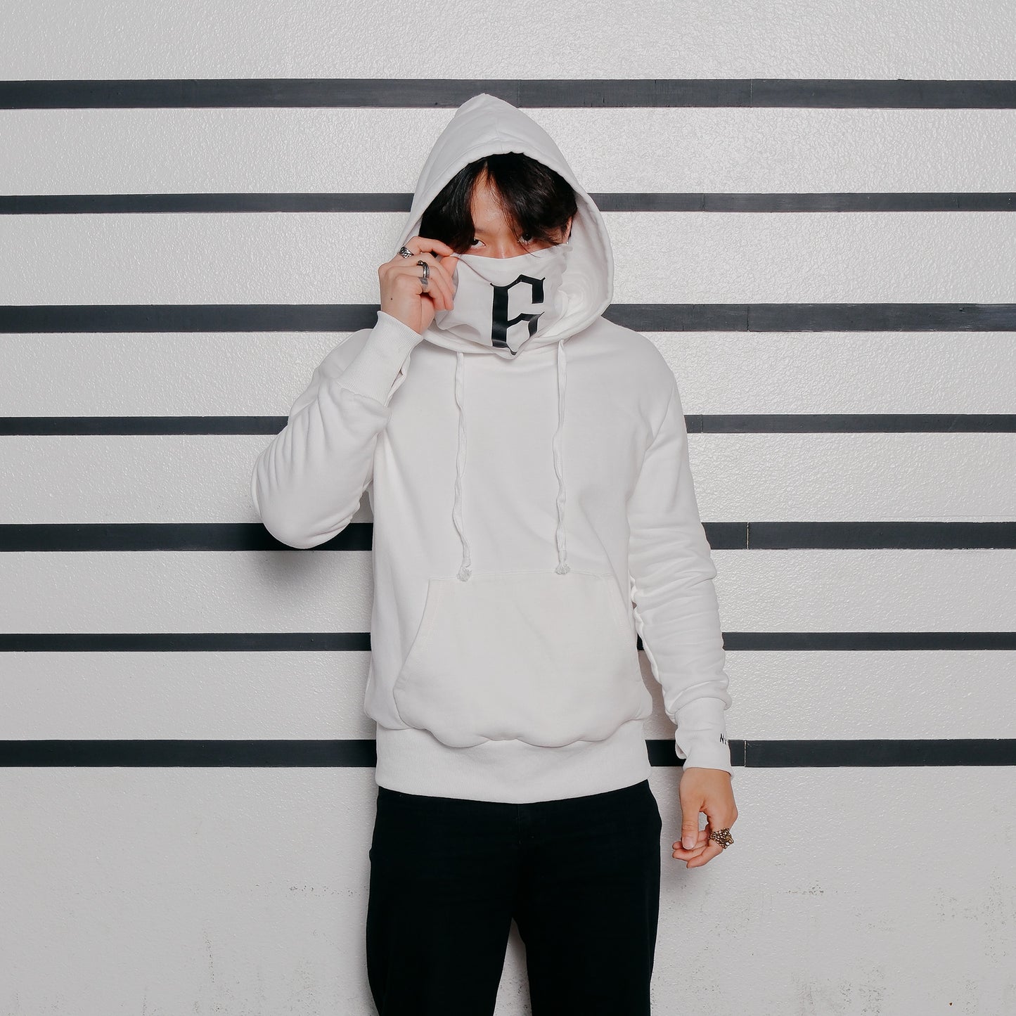 VILLAIN HOODIE - WHITE